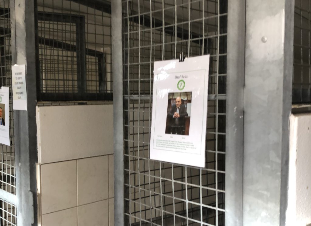 Kennel with a nameplate reading “Shaf Rasul” at Edinburgh Dog and Cat Home charity fundraiser